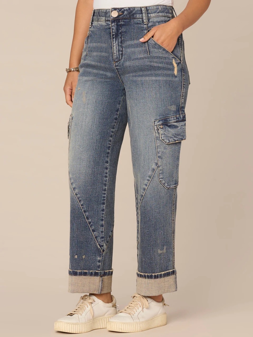 Democracy Skyrise relaxed straight leg stretch Jeans -distressed NWT 8 curvy